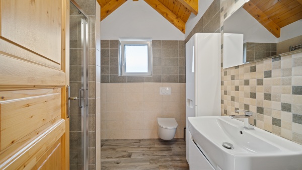 Upstairs bathroom