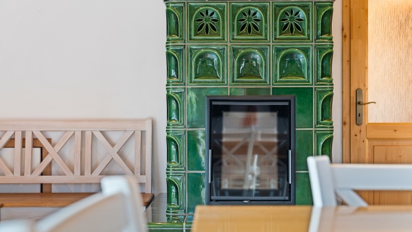 Tiled stove