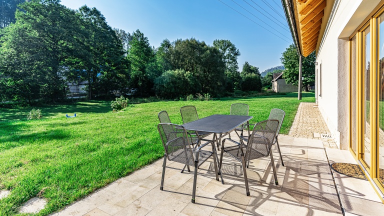 Terrace and outdoor seating